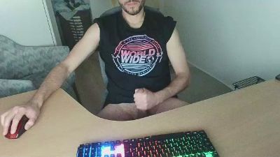 nuerololo — Cam4 stream photo (Feb 2026)