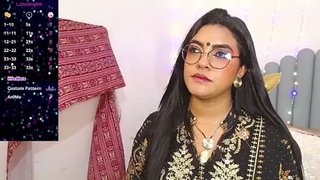 lakshmiraniii — вебкам-модель онлайн на stripchat