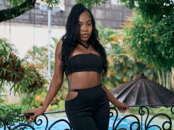 CarlieLyn — вебкам-модель онлайн на livejasmin