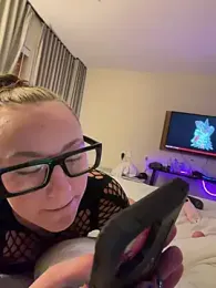 Beginningofbliss — Stripchat stream photo (Sep 2026)