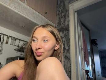 enchanty-shawty — вебкам-модель онлайн на bongacams