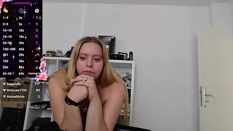 Mia_lou05 — Stripchat stream photo (Jun 2026)