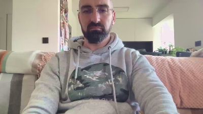 v1c70r1985 — Cam4 stream photo (Feb 2026)