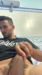 NickOlo99 — вебкам-модель онлайн на cam4