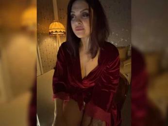 MyStream — вебкам-модель онлайн на bongacams