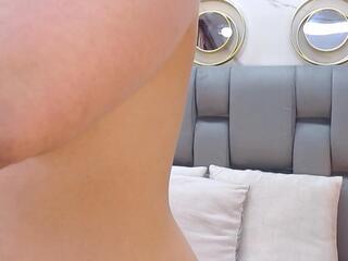 Aliah Manzur — flirt4free