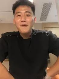 1zhengshujin — вебкам-модель онлайн на stripchat