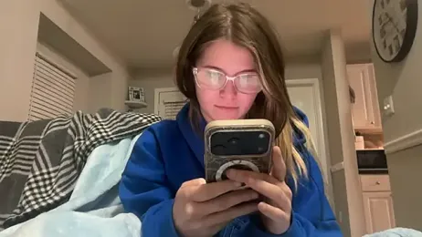 Riley_ray69 — вебкам-модель онлайн на stripchat