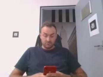 amant35_x — Cam4 stream photo (Aug 2025)