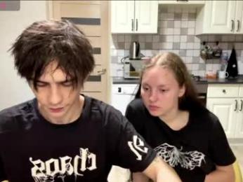 flowerscouple — Chaturbate stream photo (May 2026)