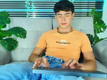 camilo_xcam — Chaturbate stream photo (Apr 2026)