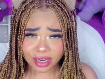 conny_curly — Chaturbate stream photo (Apr 2025)