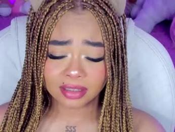 conny_curly — Chaturbate stream photo (Apr 2025)