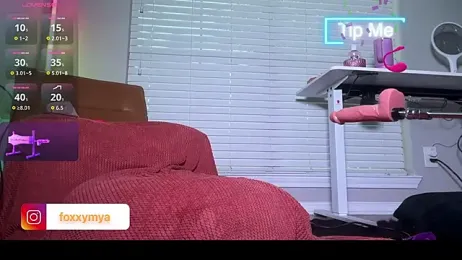 tsmyafoxx — вебкам-модель онлайн на stripchat