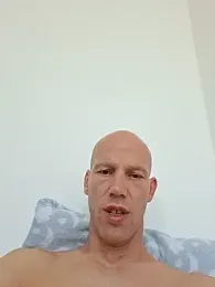 zsola01 — Stripchat stream photo (Sep 2026)