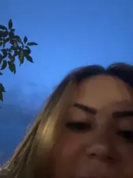 lariic — Stripchat stream photo (Mar 2026)