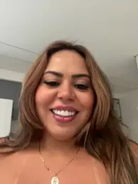 lariic — Stripchat stream photo (Mar 2026)