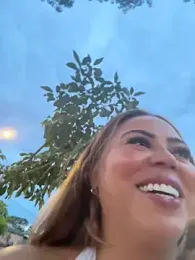 lariic — Stripchat stream photo (Mar 2026)