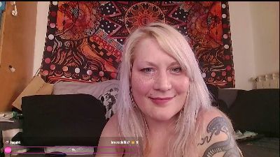 LaFinlandese — вебкам-модель онлайн на cam4