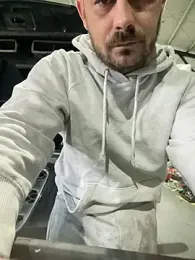 cris0127 — Stripchat stream photo (Sep 2026)