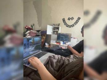VS903 — вебкам-модель онлайн на bongacams