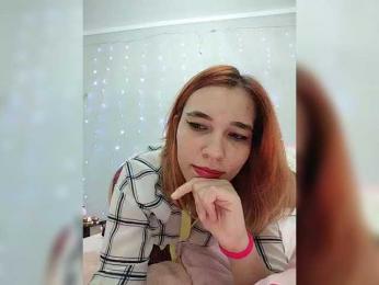 Kityteen — вебкам-модель онлайн на bongacams