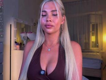 AlexaS_ — вебкам-модель онлайн на bongacams