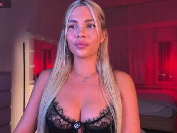 AlexaS_ — вебкам-модель онлайн на bongacams