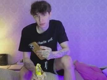 drinklinov — Chaturbate stream photo (Mar 2026)