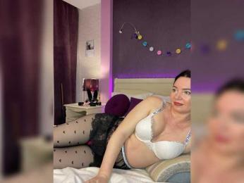 Hungryforme — вебкам-модель онлайн на bongacams