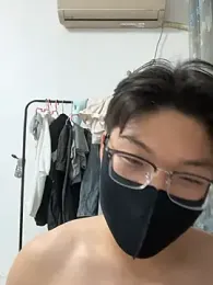 Ycen_ — вебкам-модель онлайн на stripchat