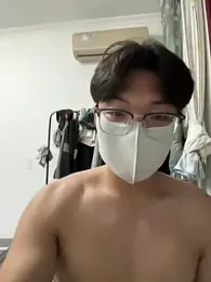 Ycen_ — вебкам-модель онлайн на stripchat