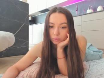meryfoxxx — вебкам-модель онлайн на chaturbate