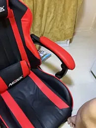 Mura109905 — вебкам-модель онлайн на stripchat