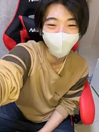 Mura109905 — вебкам-модель онлайн на stripchat