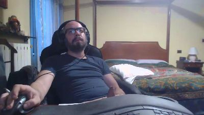 miktrent1 — вебкам-модель онлайн на cam4