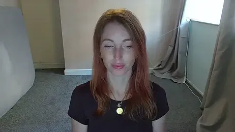 Red_firesquirt — Stripchat stream photo (May 2026)