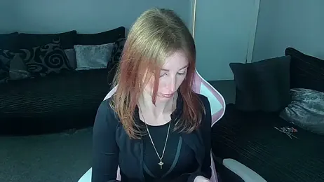 Red_firesquirt — Stripchat stream photo (Apr 2026)