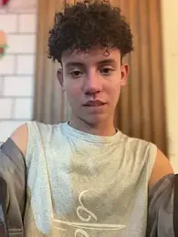 yoursexyjose — вебкам-модель онлайн на stripchat