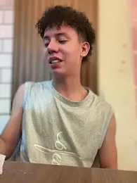 yoursexyjose — вебкам-модель онлайн на stripchat