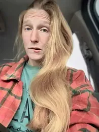 GoldenFlameGoddess — Stripchat stream photo (Mar 2026)