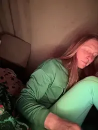 GoldenFlameGoddess — Stripchat stream photo (Mar 2026)