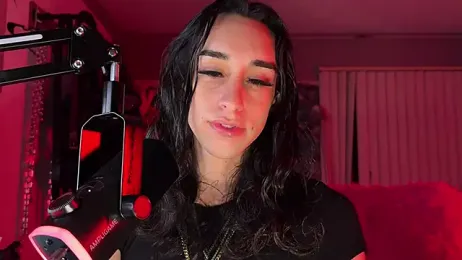 xoFrankie — вебкам-модель онлайн на stripchat