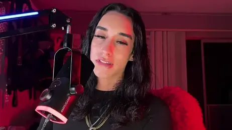 xoFrankie — вебкам-модель онлайн на stripchat