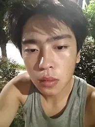 SYT_W — вебкам-модель онлайн на stripchat