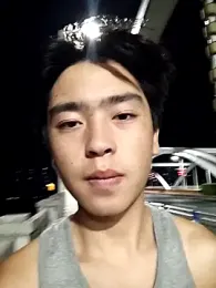 SYT_W — вебкам-модель онлайн на stripchat