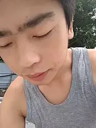 SYT_W — вебкам-модель онлайн на stripchat