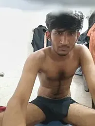 Shaktihwhwh — вебкам-модель онлайн на stripchat