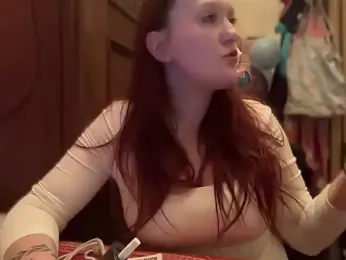 Secretly_seductive_wife — Stripchat stream photo (Nov 2025)