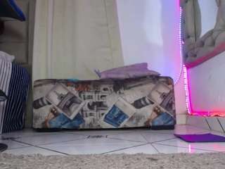 catalinabrowns — вебкам-модель онлайн на camsoda